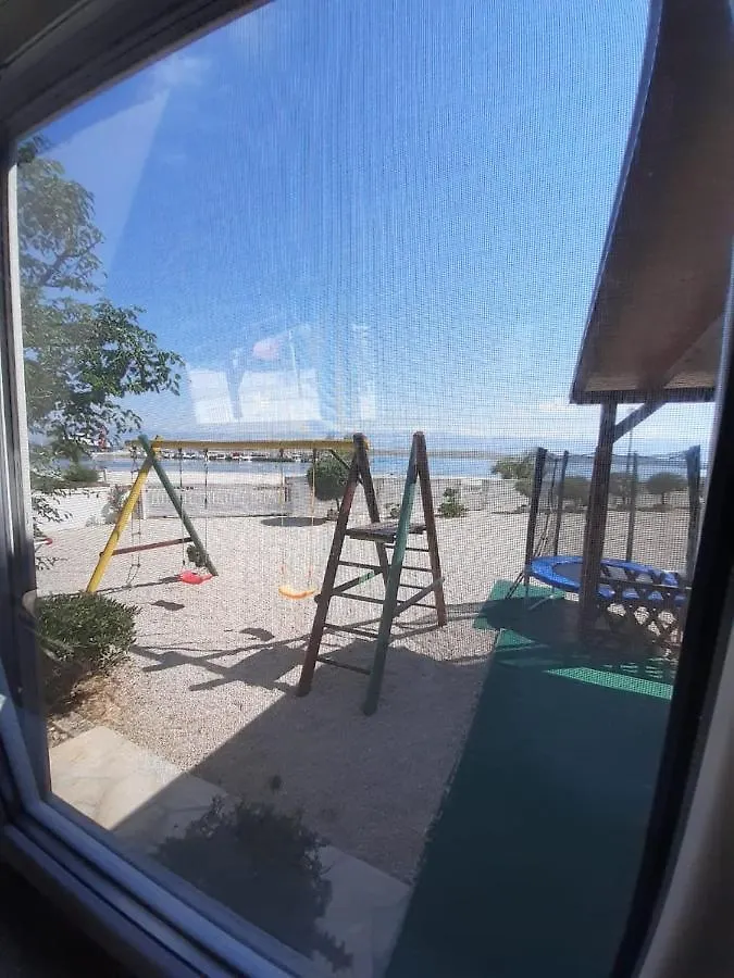 Apartment On The Beach Vir Croatia